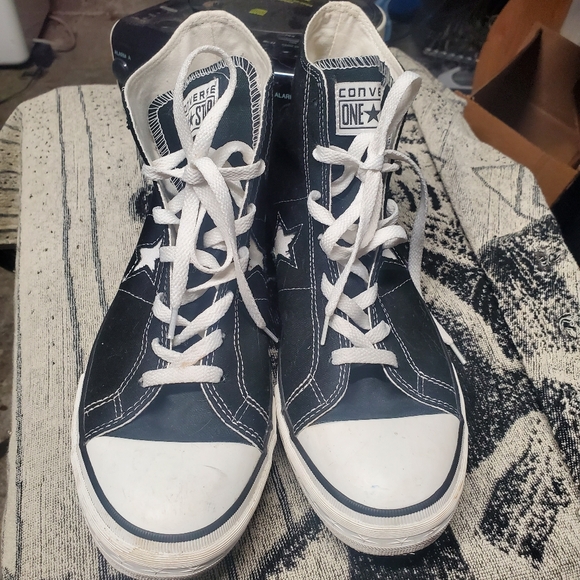 Black High top Converse - Picture 2 of 6